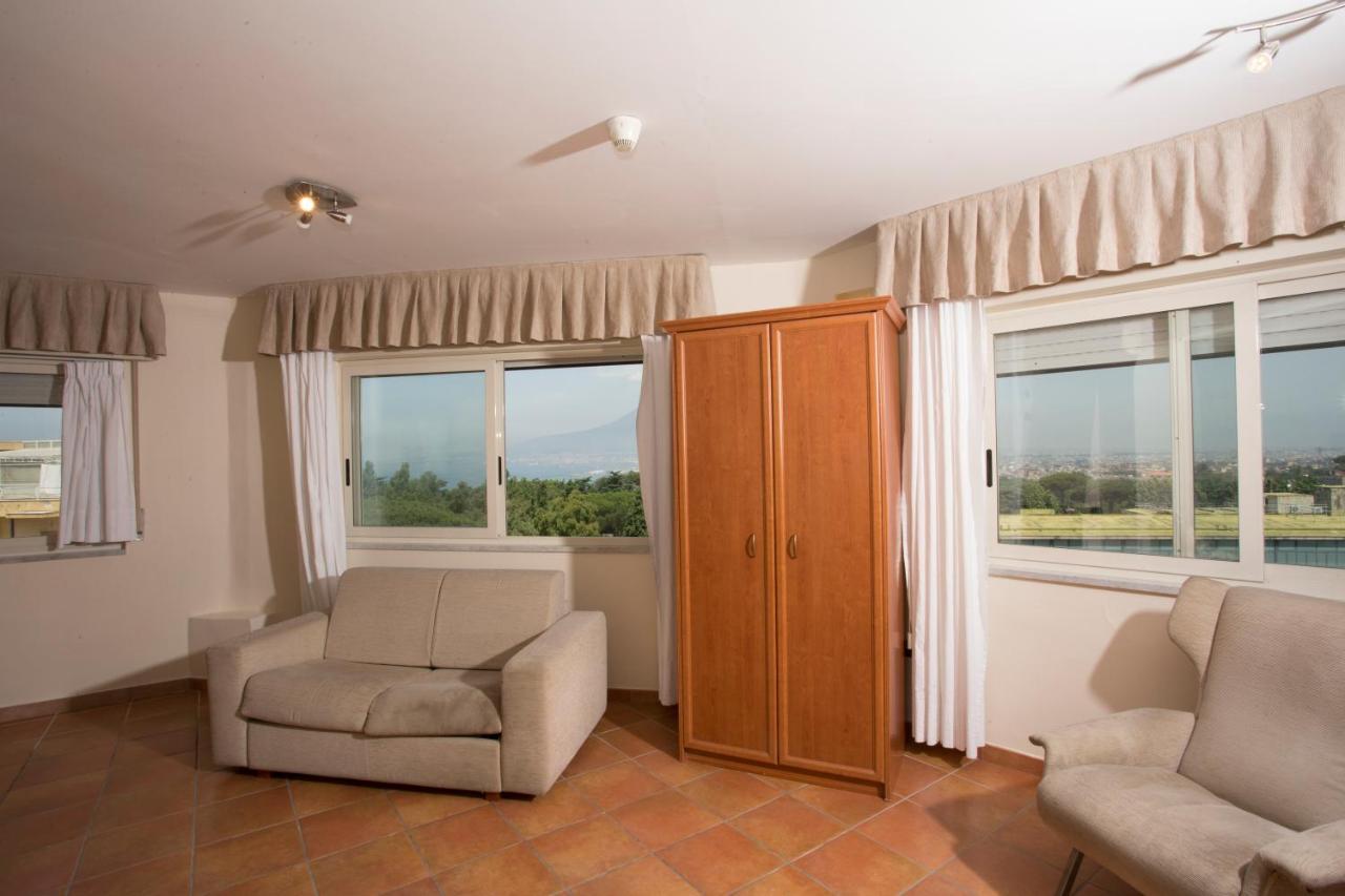 Hotel Villa Serena 카스텔라마레디스타비아 외부 사진