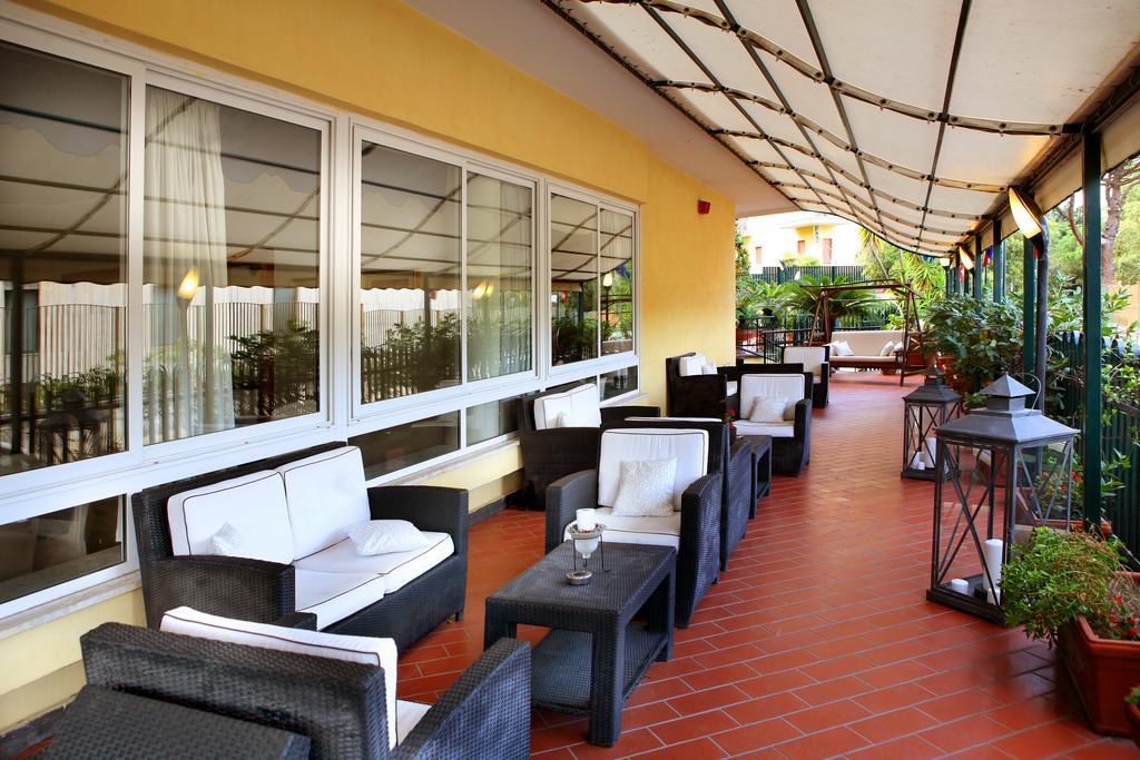 Hotel Villa Serena 카스텔라마레디스타비아 외부 사진
