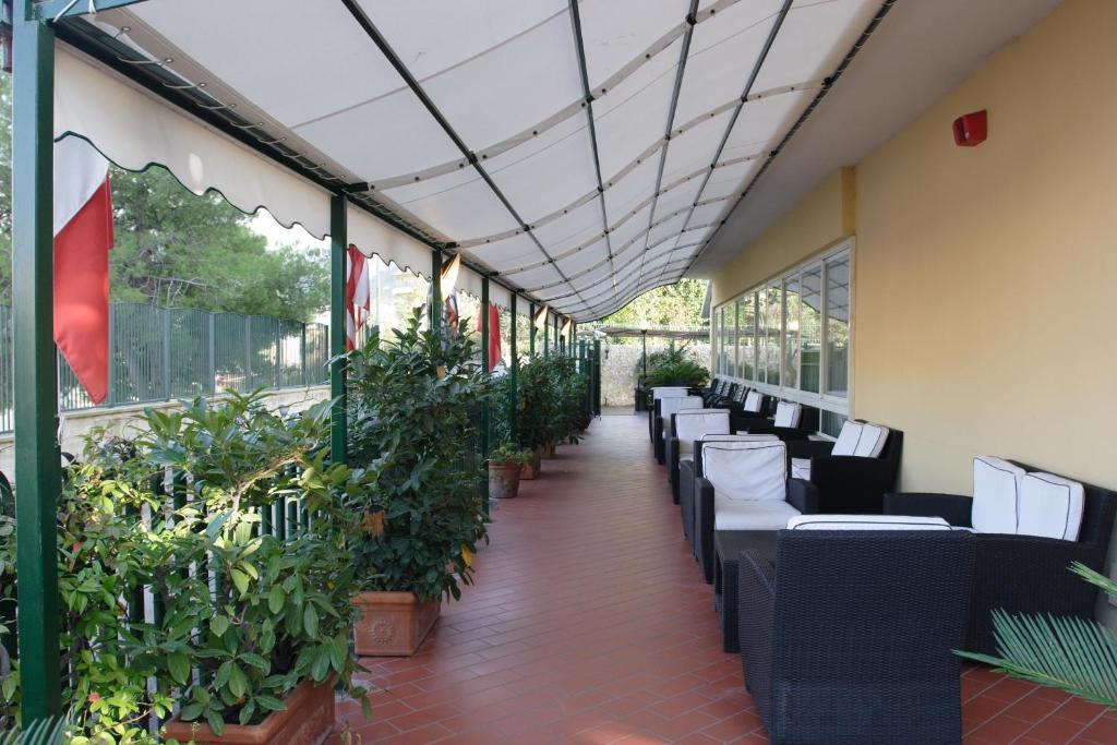 Hotel Villa Serena 카스텔라마레디스타비아 외부 사진